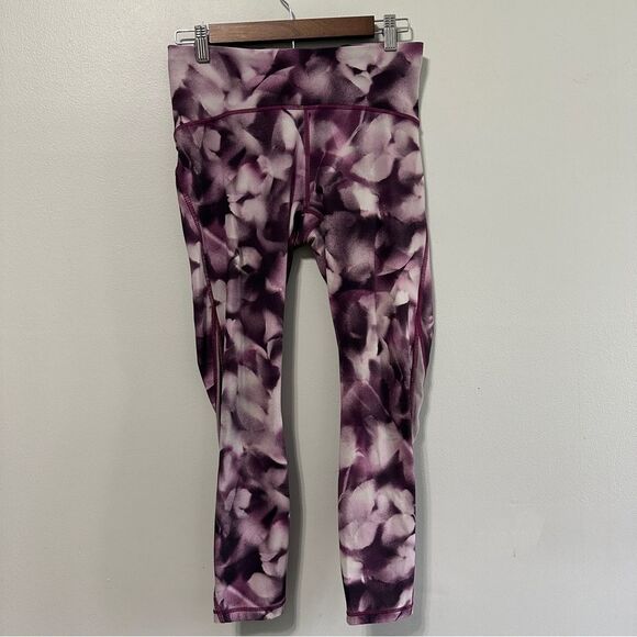 Lululemon  Train Times 7/8 Pant Size 8 Leggings Purple Luxtreme - Picture 1 of 5